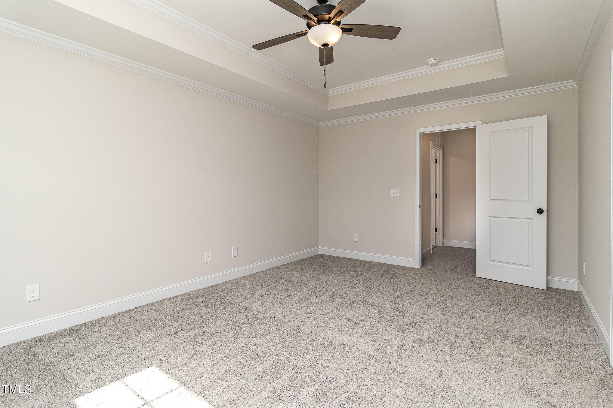 299 Jackson Pond Drive Smithfield, NC 27577 - Photo 17 of 25 an empty room with chandelier fan
