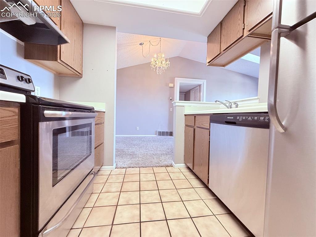 840 Tenderfoot Hill Road, Unit 201 Colorado Springs, CO 80906 - Photo 11 of 29