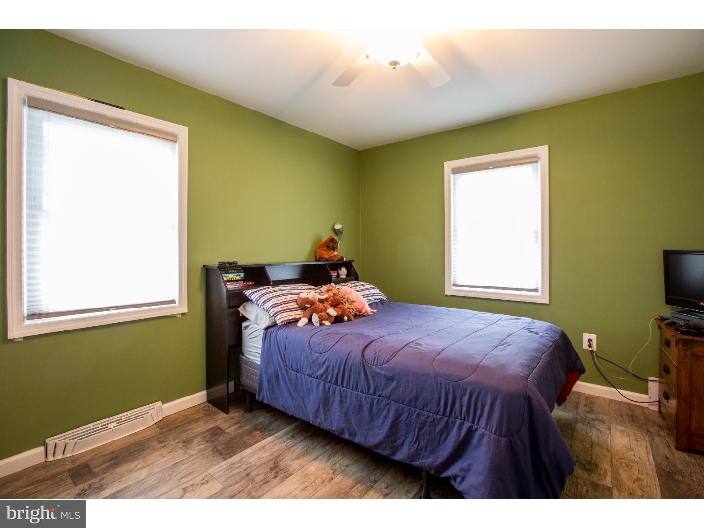 33 Doreen Road Hamilton, NJ 08690 - Photo 10 of 22 Bedroom 2