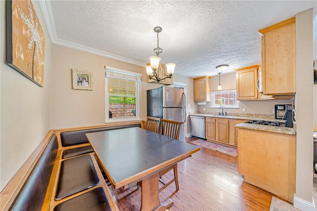 98 Bartley Road Pittsburgh, PA 15241 - Photo 9 of 29 Gallery Image 9