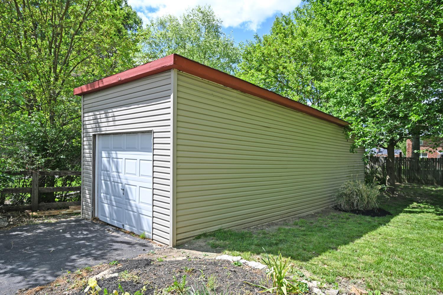 1020 West Galbraith Road Cincinnati, OH 45231 - Photo 64 of 67 Gallery Image 64
