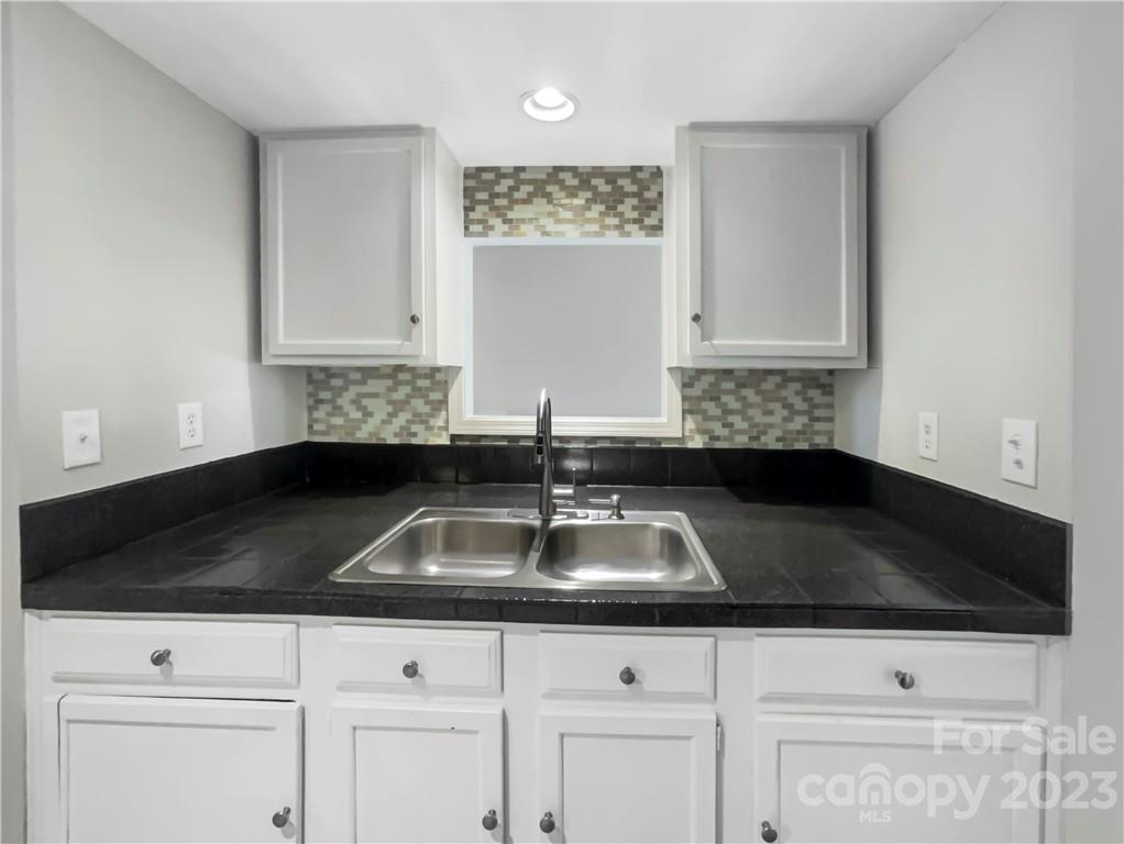 1904 Rice Planters Road Charlotte, NC 28273 - Photo 8 of 18 Gallery Image 8