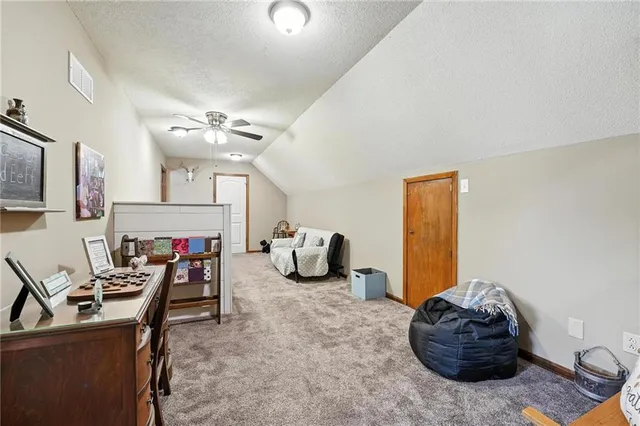 $299,500 | 1104 Frontier Street, Excelsior Springs, MO 64024