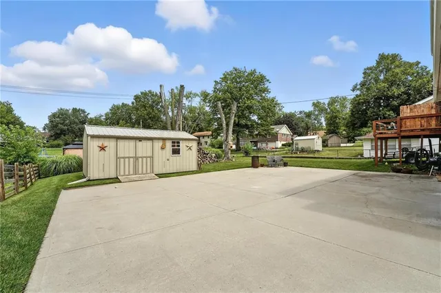 $299,500 | 1104 Frontier Street, Excelsior Springs, MO 64024