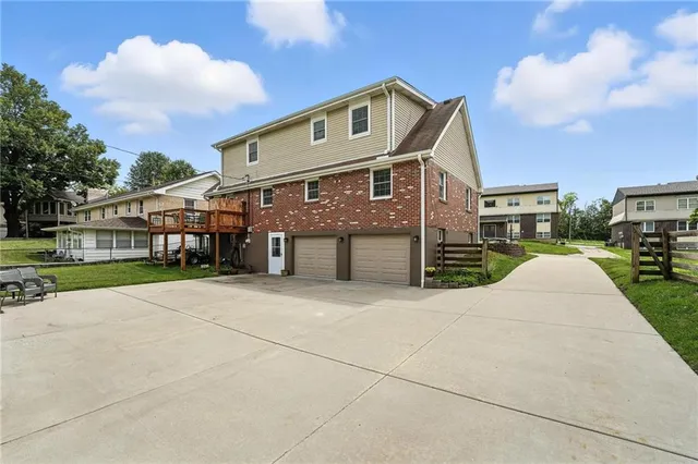 $299,500 | 1104 Frontier Street, Excelsior Springs, MO 64024
