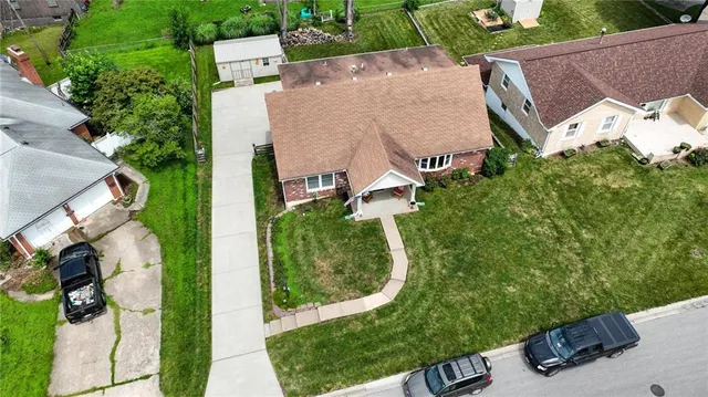 $299,500 | 1104 Frontier Street, Excelsior Springs, MO 64024