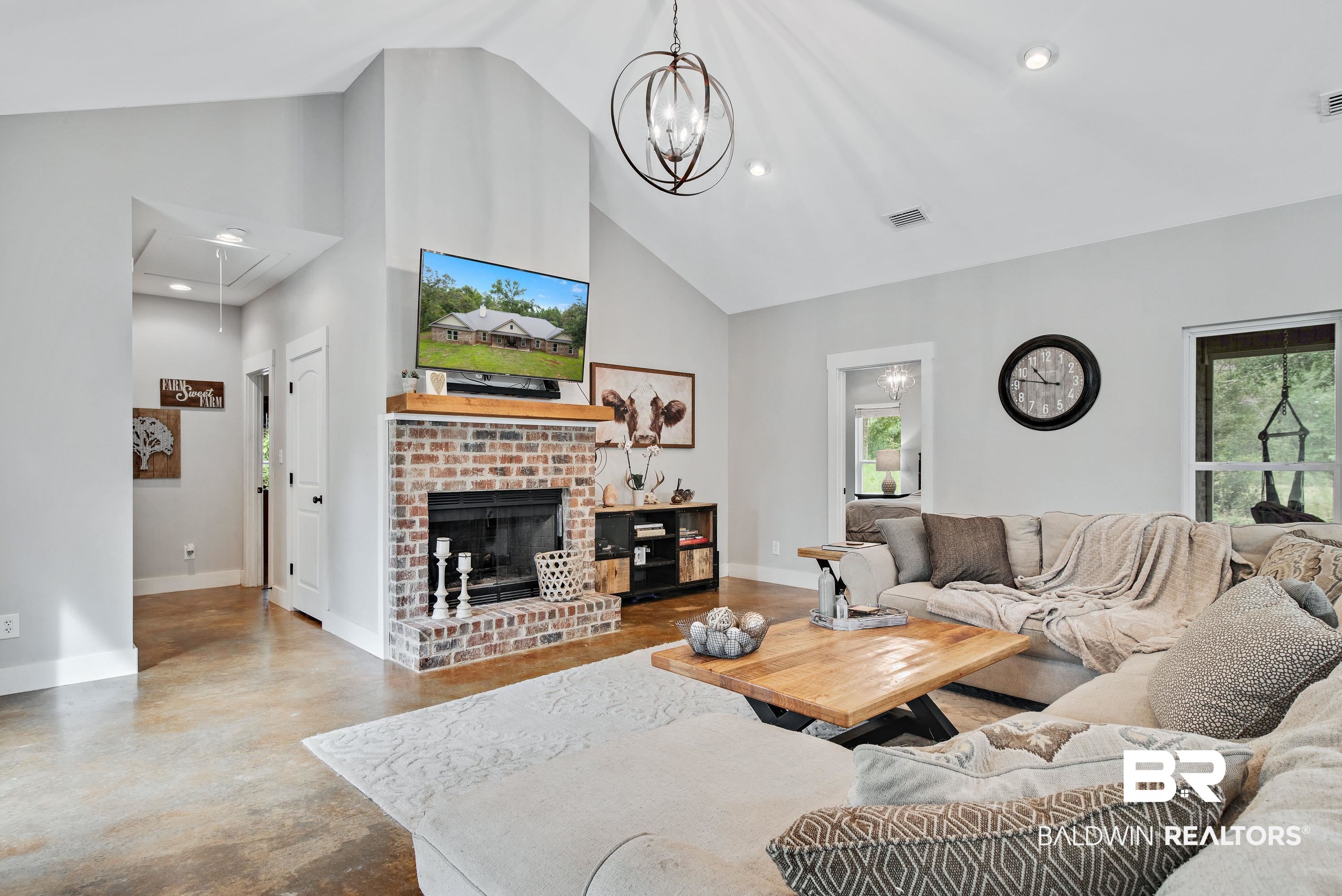 32158 A Buzbee Road Daphne, AL 36527 - Photo 10 of 40 Great Room