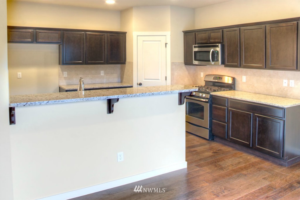 620 182nd Street Southeast Bothell, WA 98012 - Photo 5 of 14 Gallery Image 5