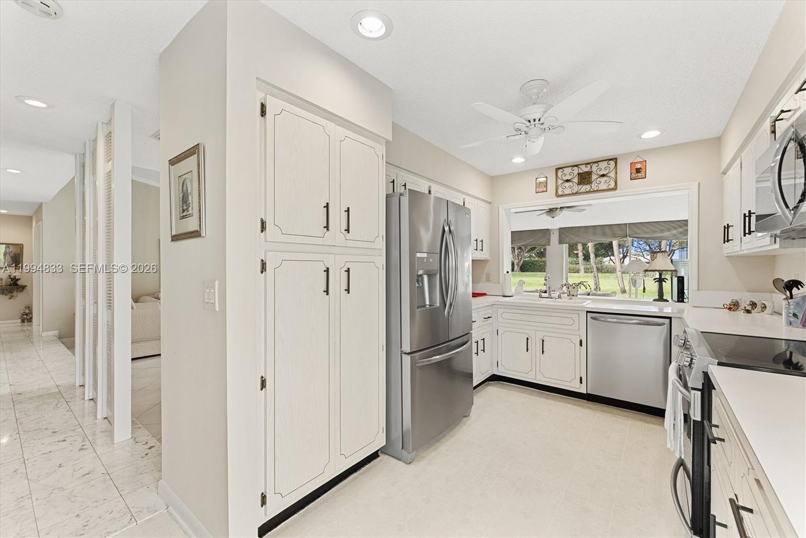 5669 Pinecrest Circle Boca Raton, FL 33433 - Photo 13 of 34