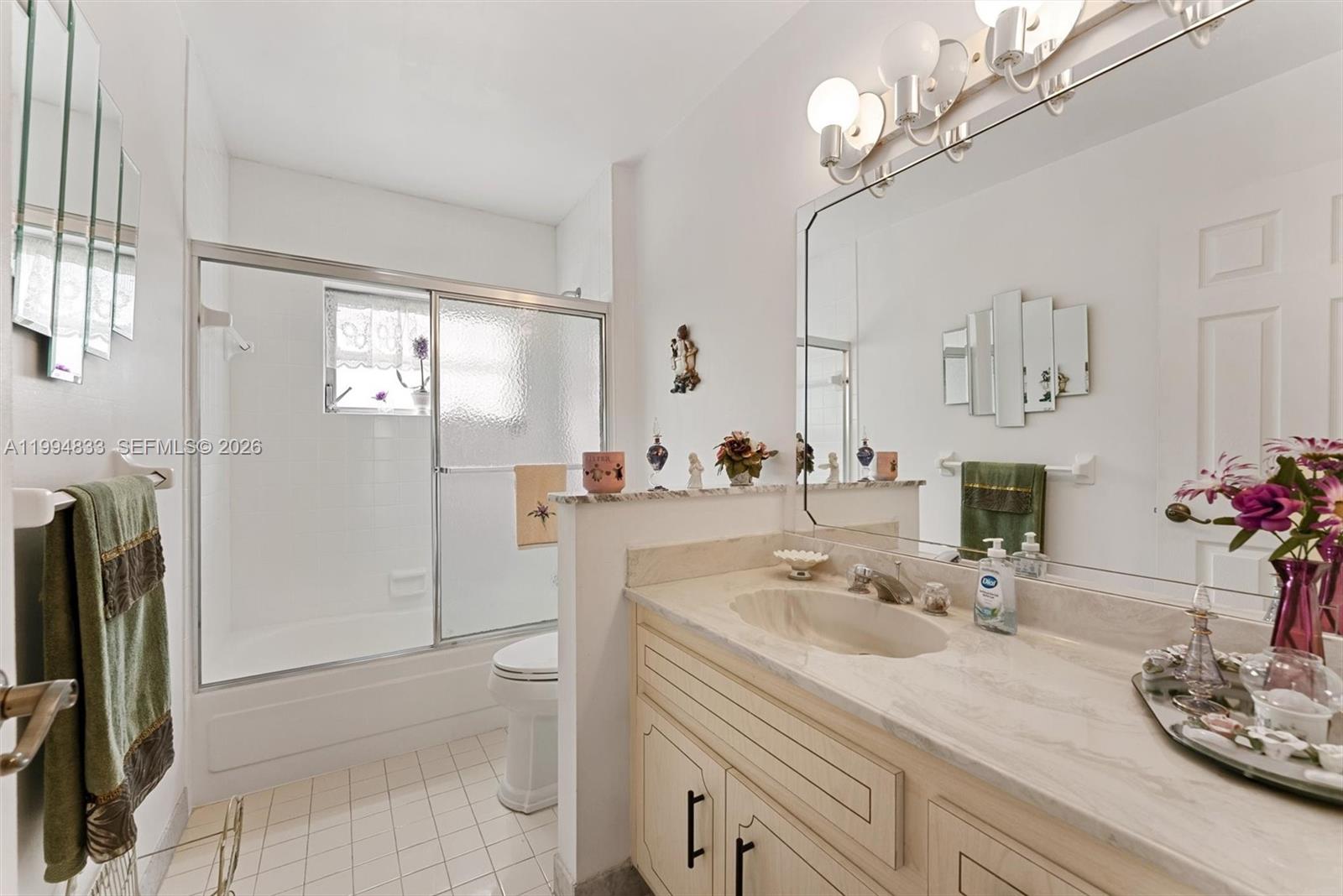 5669 Pinecrest Circle Boca Raton, FL 33433 - Photo 17 of 34