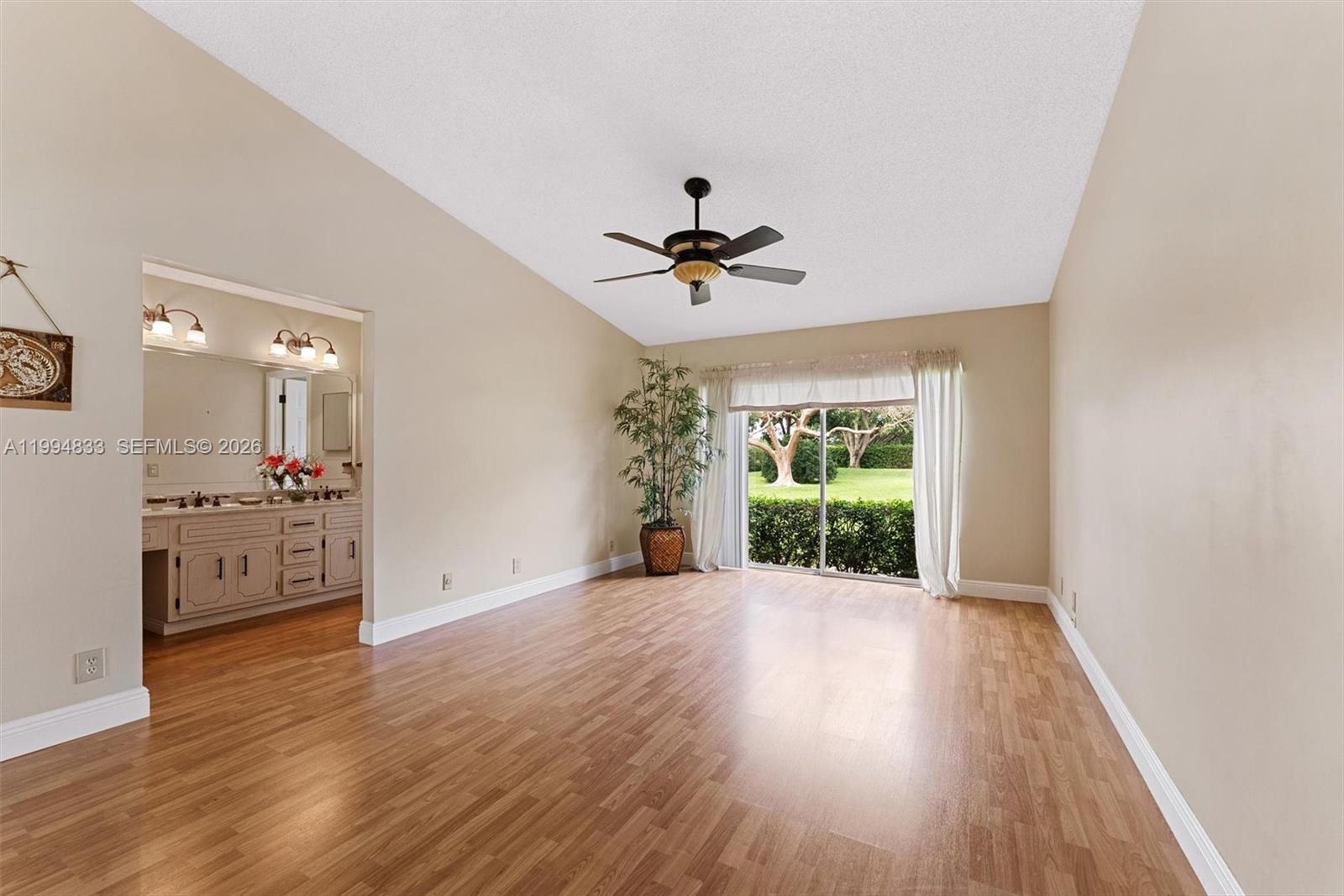 5669 Pinecrest Circle Boca Raton, FL 33433 - Photo 19 of 34