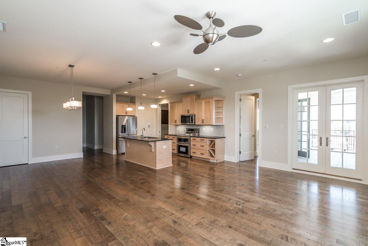 121 Rhett Street, Unit 505 Greenville, SC 29601 - Photo 8 of 14 Gallery Image 8