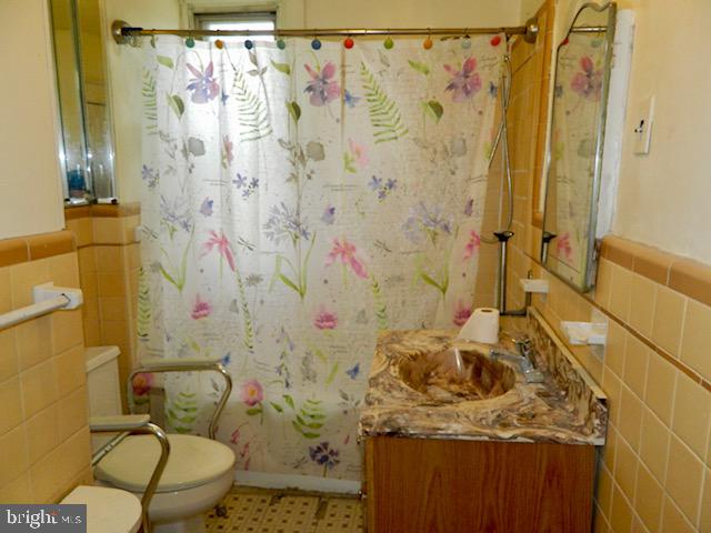 5701 Virginian Road Philadelphia, PA 19141 - Photo 16 of 23 Gallery Image 16
