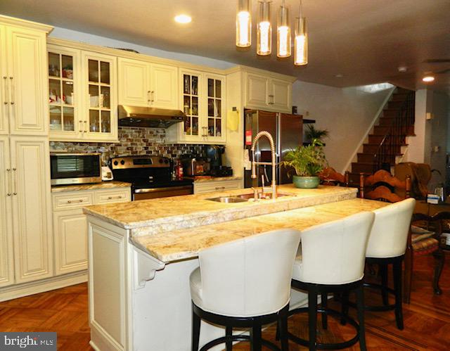 5701 Virginian Road Philadelphia, PA 19141 - Photo 3 of 23 Gallery Image 3
