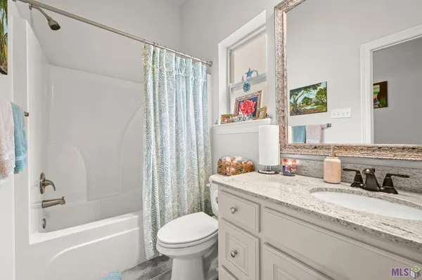 $2,700 | 8251 Valencia Court, Baton Rouge, LA 70820