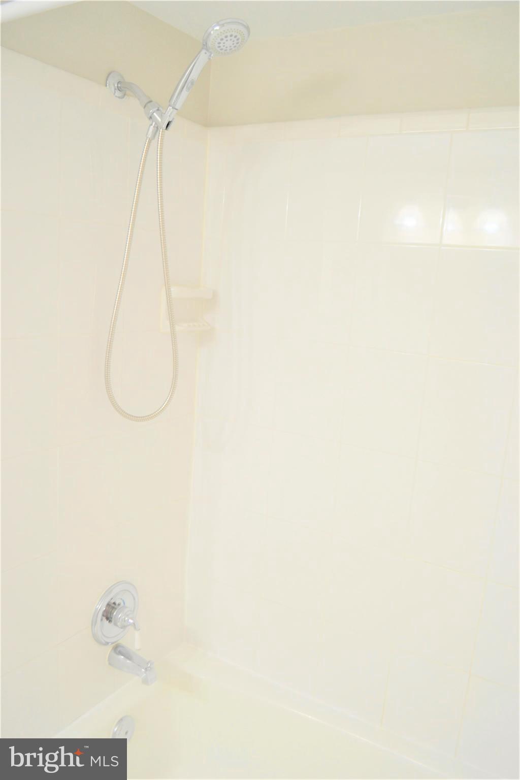 5905 Noblestown Road, Unit 56 Springfield, VA 22152 - Photo 19 of 32 Primary Bathroom