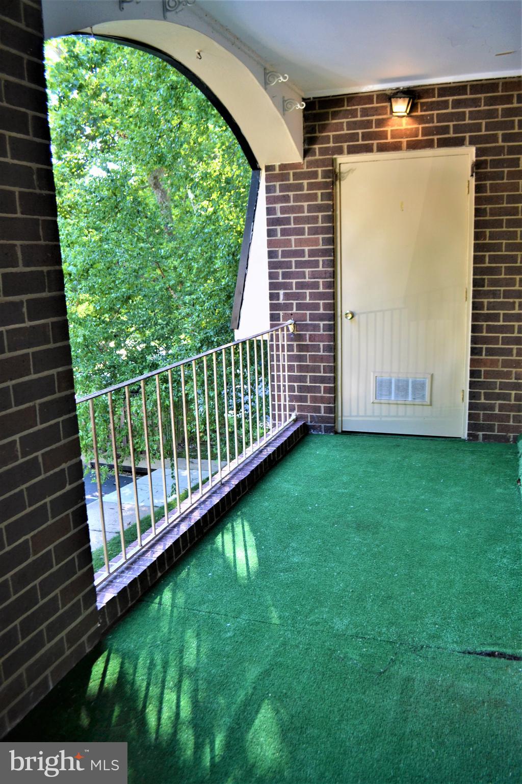 5905 Noblestown Road, Unit 56 Springfield, VA 22152 - Photo 29 of 32 Balcony