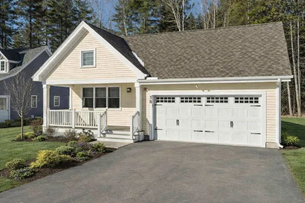 $699,900 | 58 Three Ponds Drive, Brentwood, NH 03833