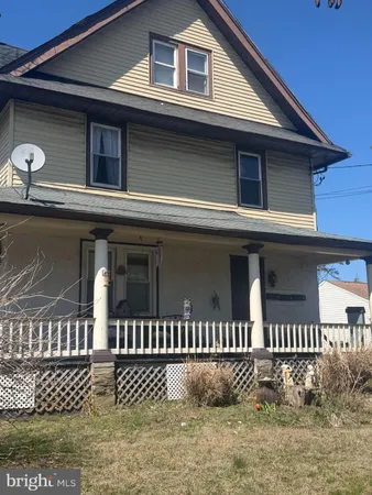 $1,300 | 48 North Sproul Road, Unit 3, Broomall, PA 19008