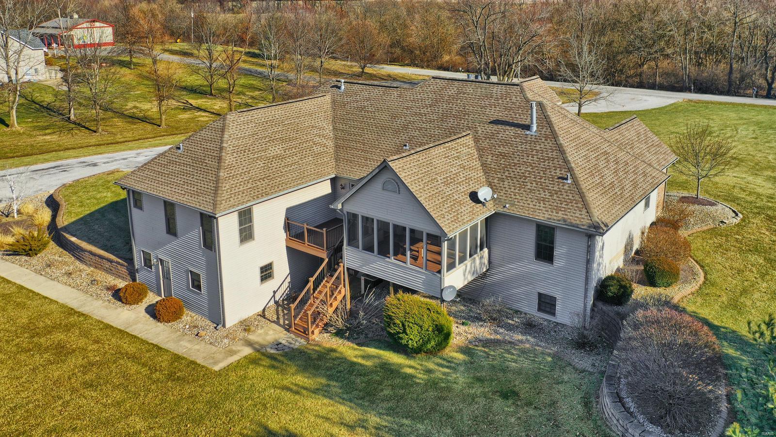 5985 Staunton Road Edwardsville, IL 62025 - Photo 7 of 56
