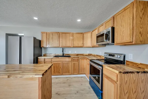 $285,000 | 435 Carman Avenue, New Johnsonville, TN 37134