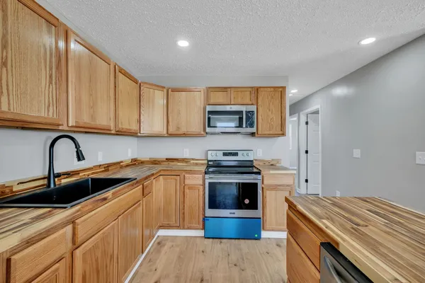 $285,000 | 435 Carman Avenue, New Johnsonville, TN 37134