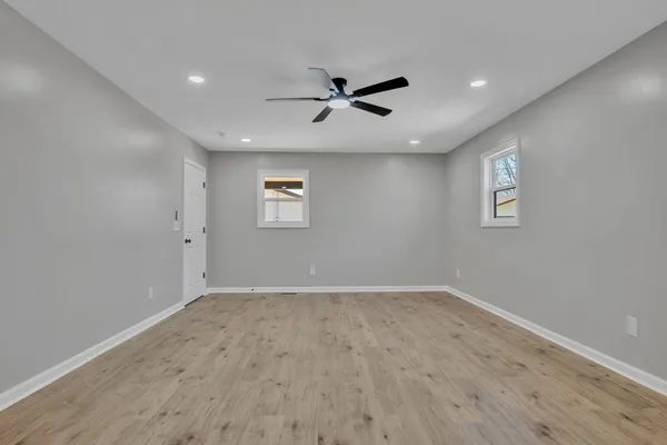 $285,000 | 435 Carman Avenue, New Johnsonville, TN 37134