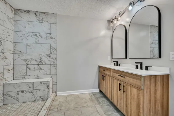 $285,000 | 435 Carman Avenue, New Johnsonville, TN 37134