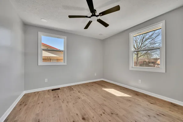 $285,000 | 435 Carman Avenue, New Johnsonville, TN 37134