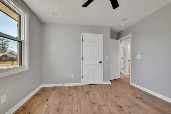 $285,000 | 435 Carman Avenue, New Johnsonville, TN 37134