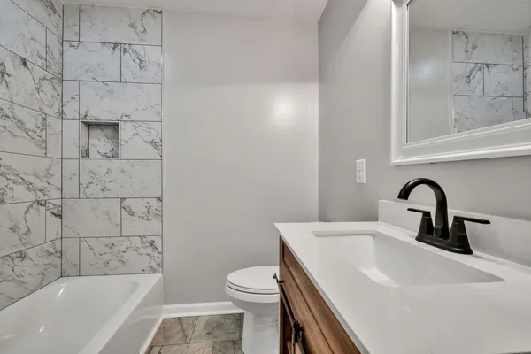 $285,000 | 435 Carman Avenue, New Johnsonville, TN 37134