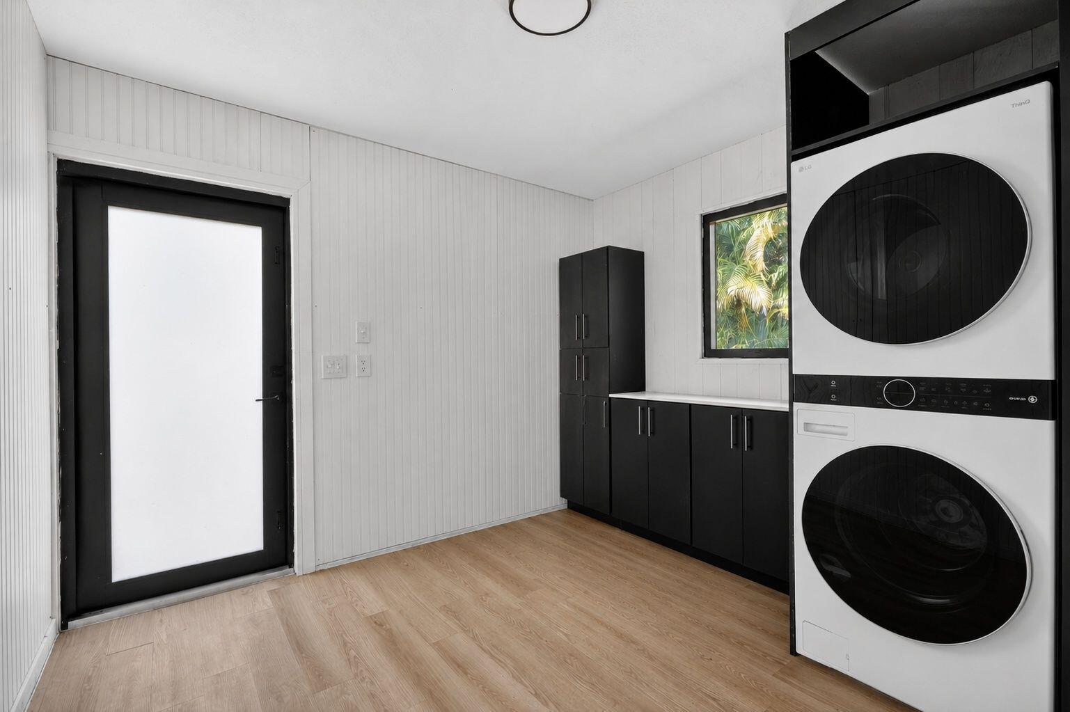 454 Dover Road Jupiter, FL 33469 - Photo 51 of 59 55-web-or-mls-laundry_room_cleaned
