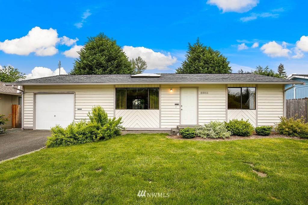 2211 185th Place Southeast Bothell, WA 98012 - Photo 1 of 22