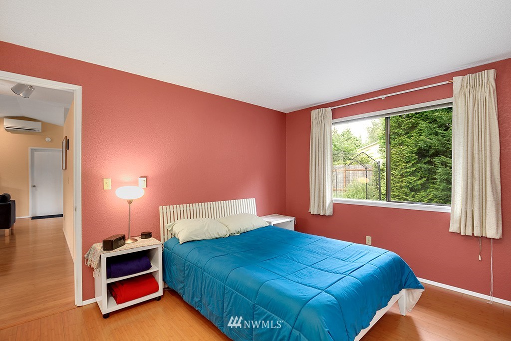 2211 185th Place Southeast Bothell, WA 98012 - Photo 13 of 22