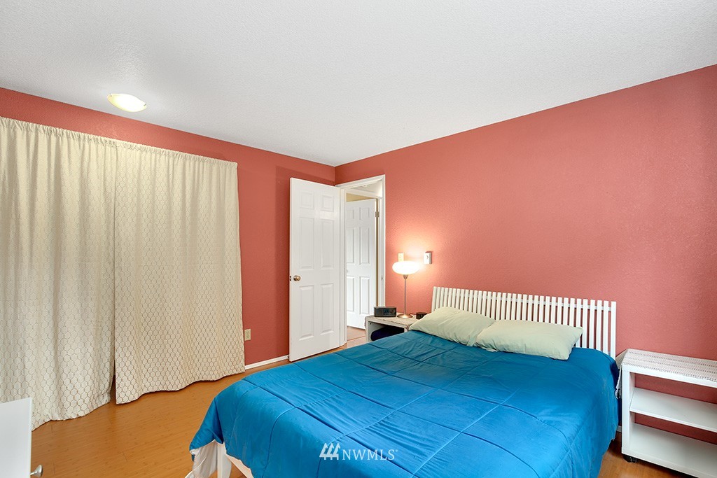 2211 185th Place Southeast Bothell, WA 98012 - Photo 14 of 22