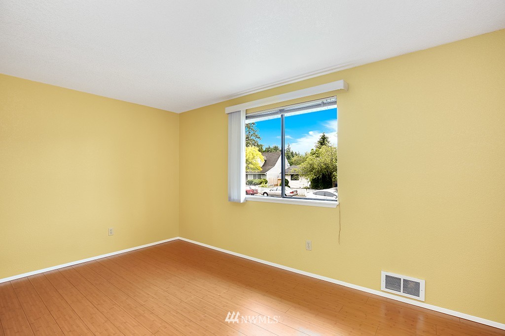 2211 185th Place Southeast Bothell, WA 98012 - Photo 15 of 22