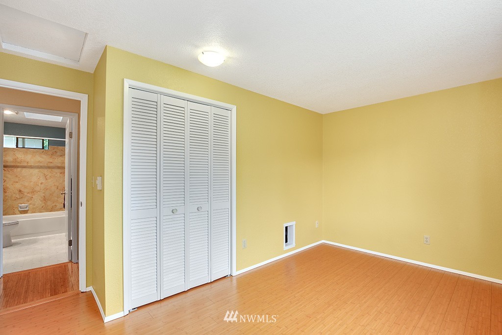 2211 185th Place Southeast Bothell, WA 98012 - Photo 16 of 22