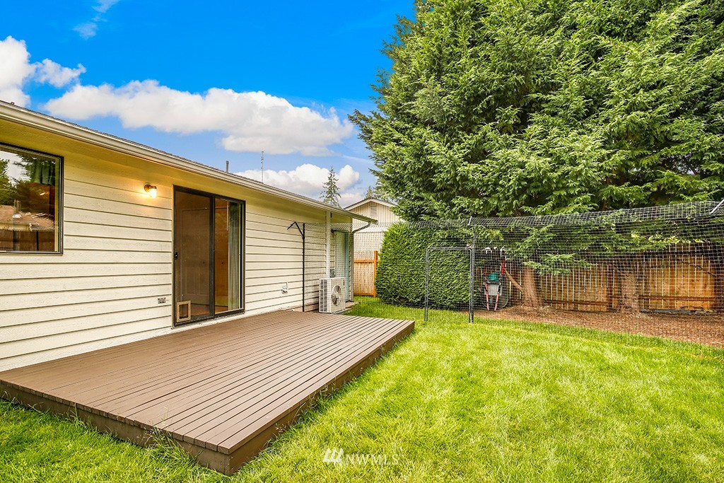 2211 185th Place Southeast Bothell, WA 98012 - Photo 19 of 22