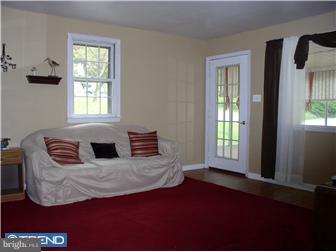1 Longview Road Malvern, PA 19355 - Photo 6 of 10 Living Room