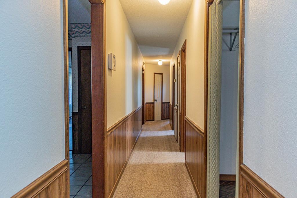 3520 Blue Springs Road Sweetwater, TN 37874 - Photo 18 of 49 a view of a hallway with a hallway