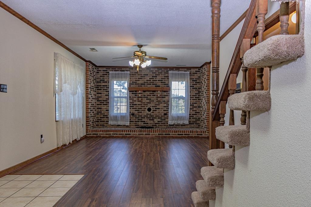 3520 Blue Springs Road Sweetwater, TN 37874 - Photo 19 of 49 a view of livingroom with furniture and wooden floor
