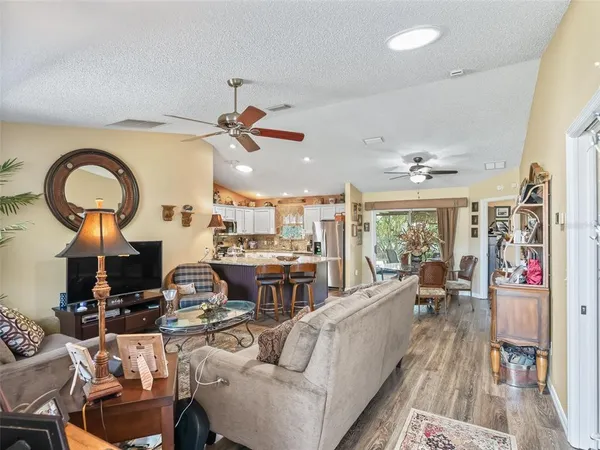 $309,000 | 9200 Southeast 179th Wesley Street, The Villages, FL 32162