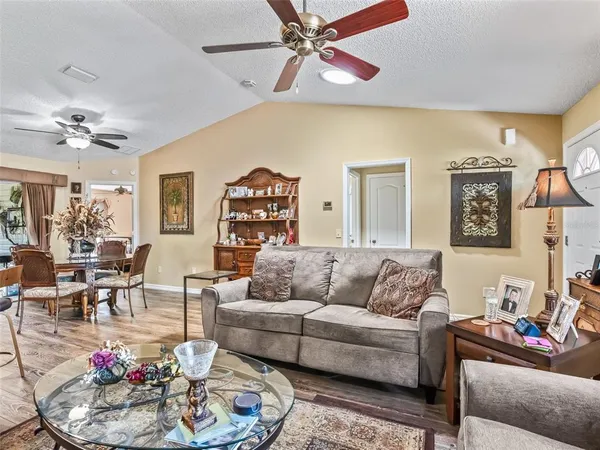 $309,000 | 9200 Southeast 179th Wesley Street, The Villages, FL 32162