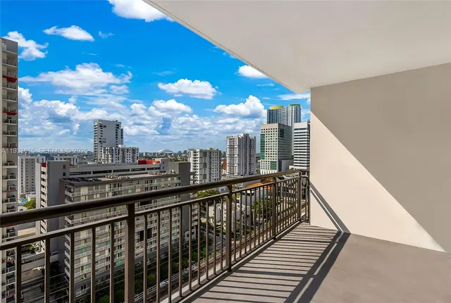 $4,300 | 999 Southwest 1st Avenue, Unit 1505, Miami, FL 33130