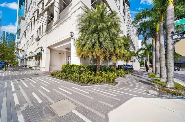 $4,300 | 999 Southwest 1st Avenue, Unit 1505, Miami, FL 33130