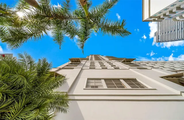 $4,300 | 999 Southwest 1st Avenue, Unit 1505, Miami, FL 33130