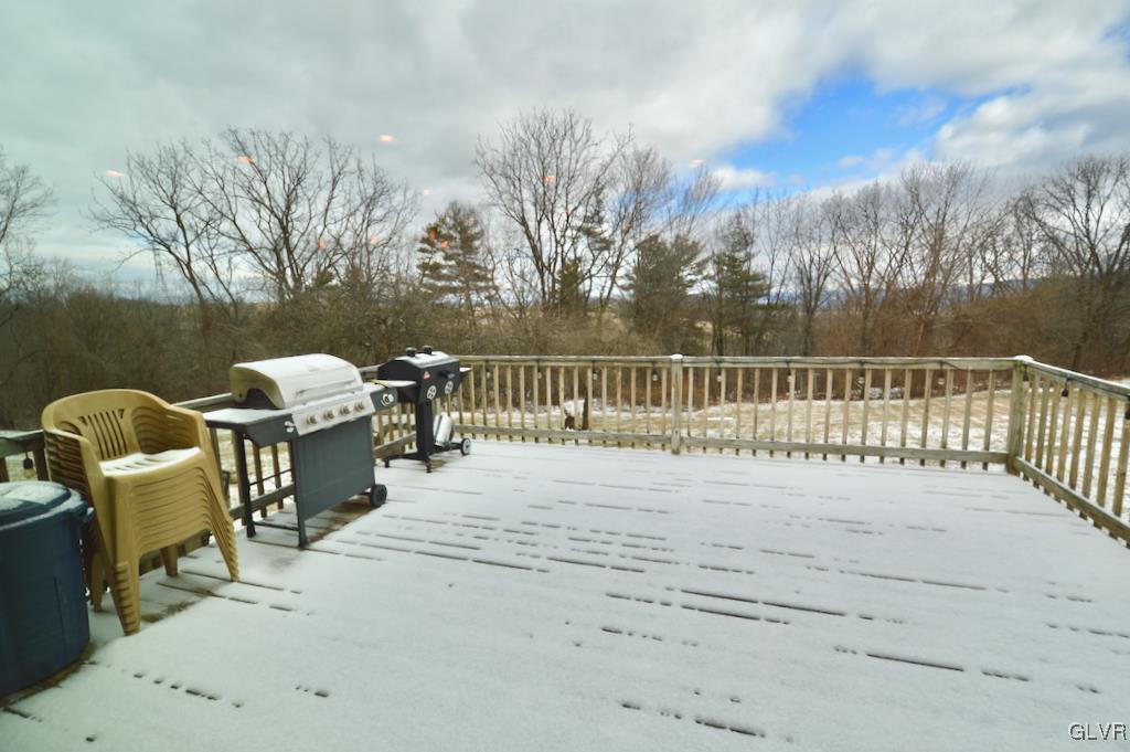 8805 Pleasant View Road Bangor, PA 18013 - Photo 4 of 29 Gallery Image 4