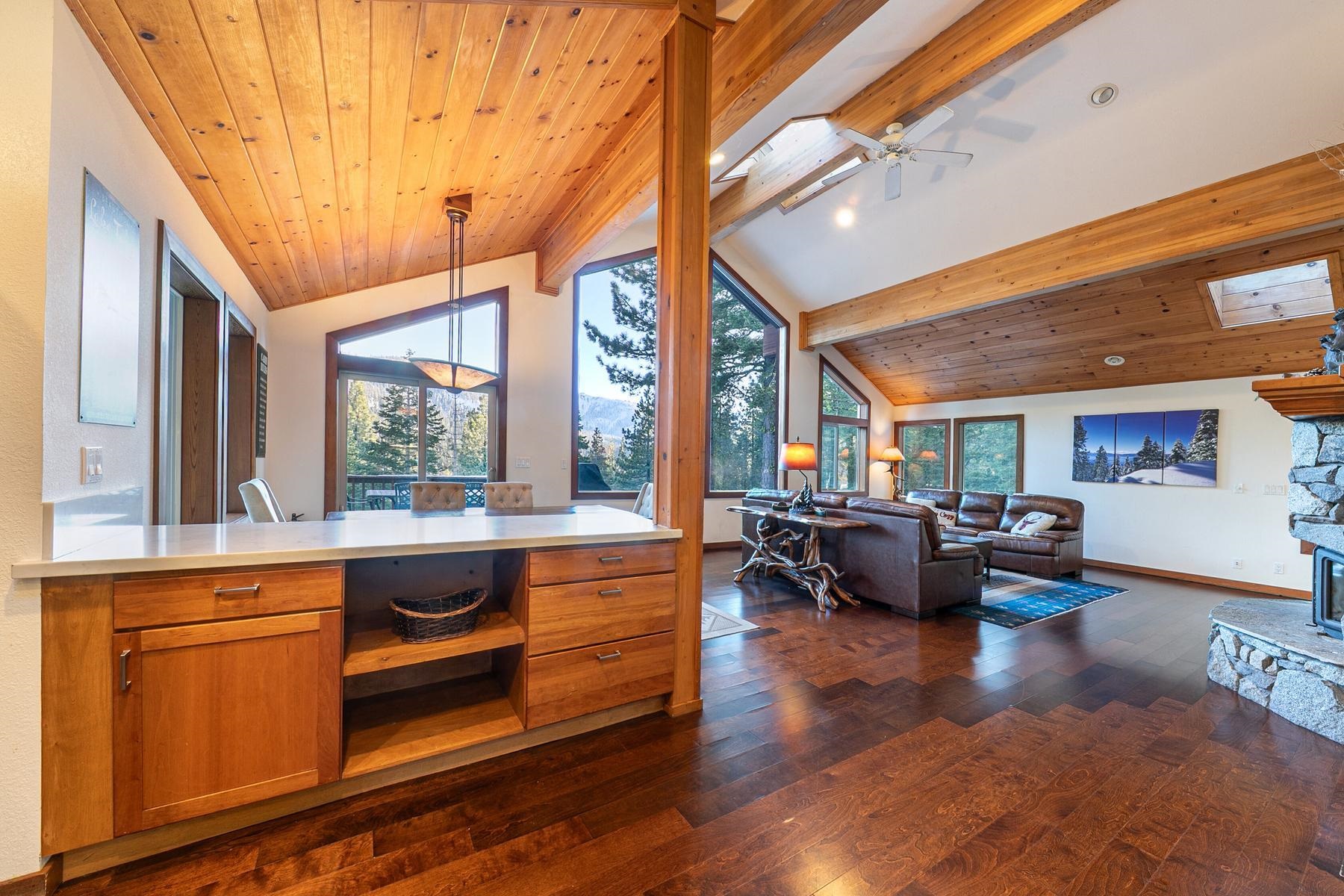 3551 Courchevel Road Tahoe City, CA 96145 - Photo 12 of 26