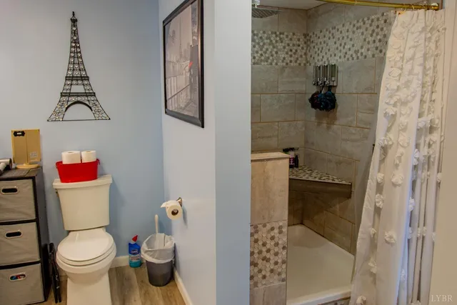 a view of a back yard from a balcony