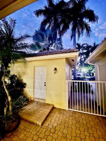 $8,300 | 2019 Harbor View Circle, Weston, FL 33327